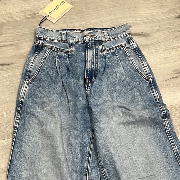 GRLFRND Morgan Pleated High-Rise Wide-Leg Jeans River side - Picture 5 of 9